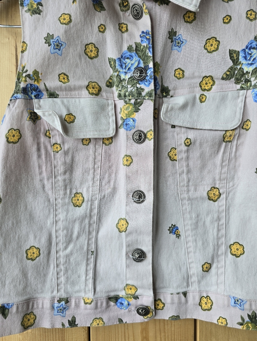 High Art Sleeveless Denim Floral Button Up Vest Soft Pink White Medium - Picture 2 of 8